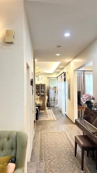 Rumah Berkembar untuk Dijual di Seksyen U9 (Shah Alam) - Yasmin Sulaiman - Corridor - PropertyGuru.com.my