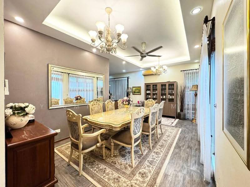 Rumah Berkembar untuk Dijual di Seksyen U9 (Shah Alam) - Yasmin Sulaiman - Dining Room - PropertyGuru.com.my