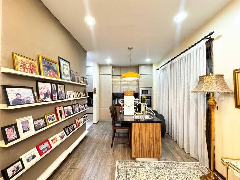 Rumah Berkembar untuk Dijual di Seksyen U9 (Shah Alam) - Yasmin Sulaiman - Kitchen - PropertyGuru.com.my