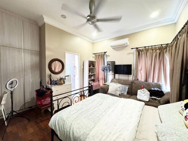 Rumah Berkembar untuk Dijual di Seksyen U9 (Shah Alam) - Yasmin Sulaiman - Bedroom - PropertyGuru.com.my