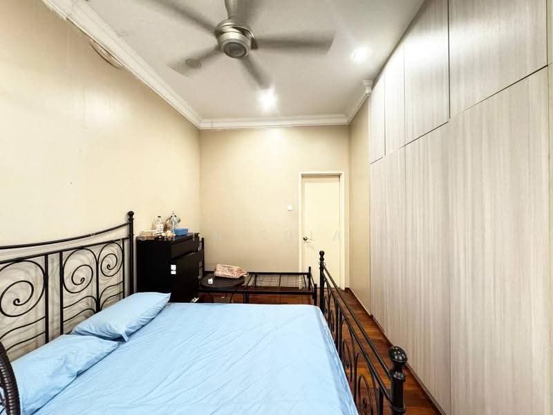 Rumah Berkembar untuk Dijual di Seksyen U9 (Shah Alam) - Yasmin Sulaiman - Bedroom - PropertyGuru.com.my