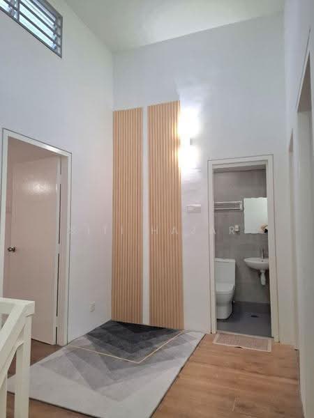 2-storey Terraced House for Rent in Dengkil (Selangor) - Siti Hajar - Bathroom - PropertyGuru.com.my