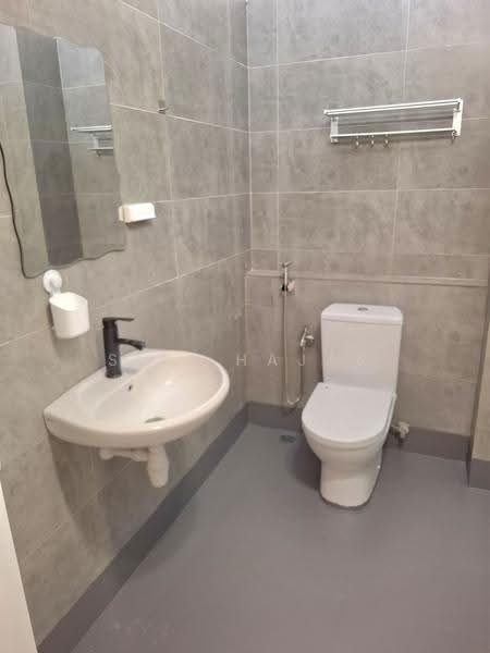 2-storey Terraced House for Rent in Dengkil (Selangor) - Siti Hajar - Bathroom - PropertyGuru.com.my