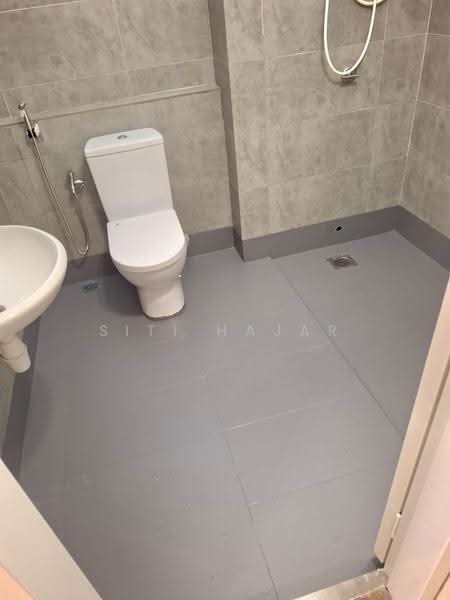 2-storey Terraced House for Rent in Dengkil (Selangor) - Siti Hajar - Bathroom - PropertyGuru.com.my