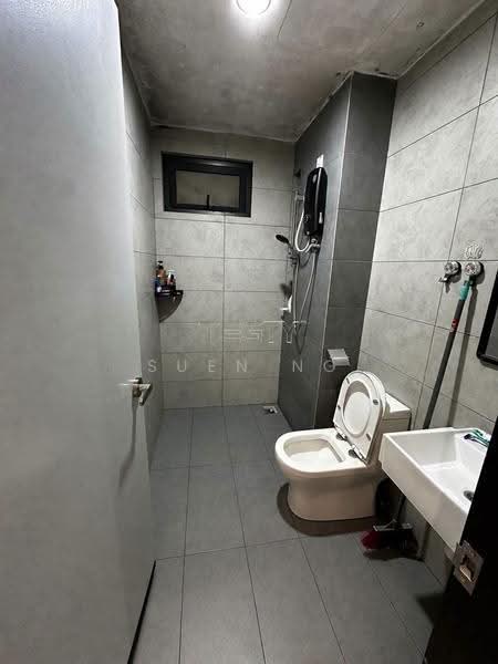 Service Residence for Sale at GM Residence Remia - Suen Ng - Bathroom - PropertyGuru.com.my