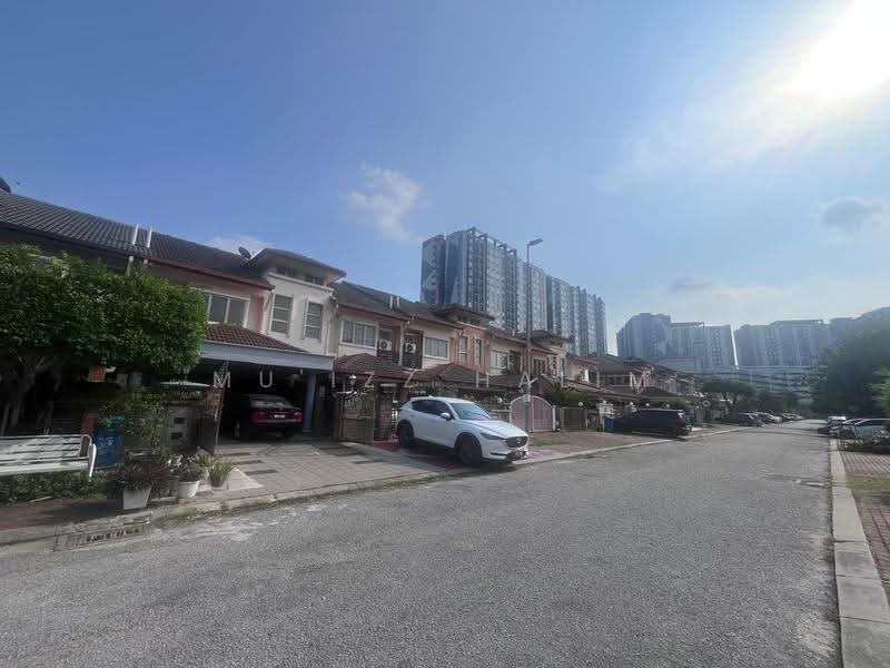 2-storey Terraced House for Sale in Bukit Jelutong (Shah Alam) - Mu'izz Halim - Exterior - PropertyGuru.com.my