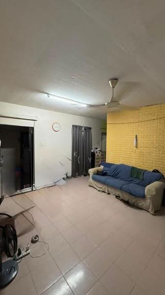 Rumah Flat untuk Dijual di Sri Indah - Chuk Wai Yee (Y.E) - Living Room - PropertyGuru.com.my