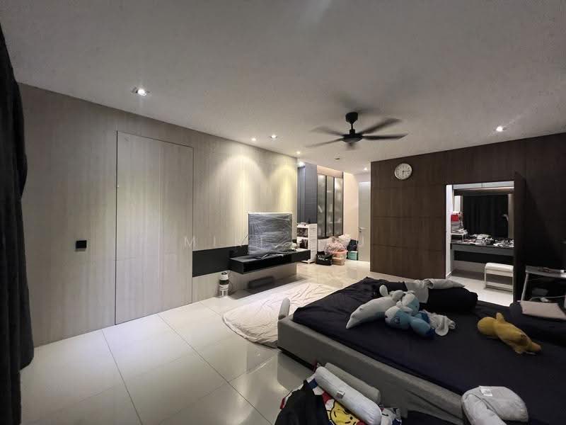 Rumah Teres 2-Tingkat untuk Dijual di Bandar Rimbayu (Telok Panglima Garang) - Miki You - Bedroom - PropertyGuru.com.my