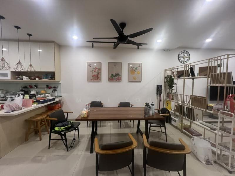 Rumah Teres 2-Tingkat untuk Dijual di Bandar Rimbayu (Telok Panglima Garang) - Miki You - Dining Room - PropertyGuru.com.my