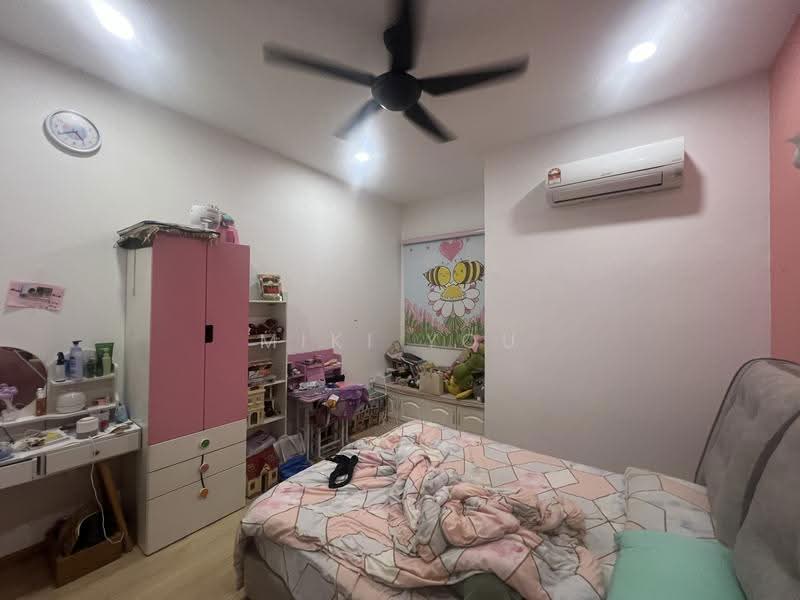 Rumah Teres 2-Tingkat untuk Dijual di Bandar Rimbayu (Telok Panglima Garang) - Miki You - Bedroom - PropertyGuru.com.my