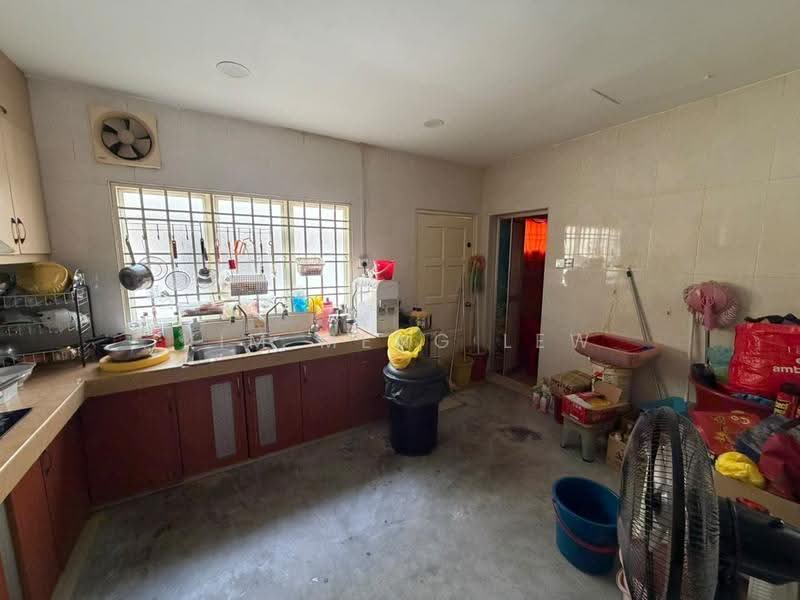 Rumah Teres 2-Tingkat untuk Dijual di Taman Sri Segambut (Segambut) - Kim Meng Lew - Kitchen - PropertyGuru.com.my