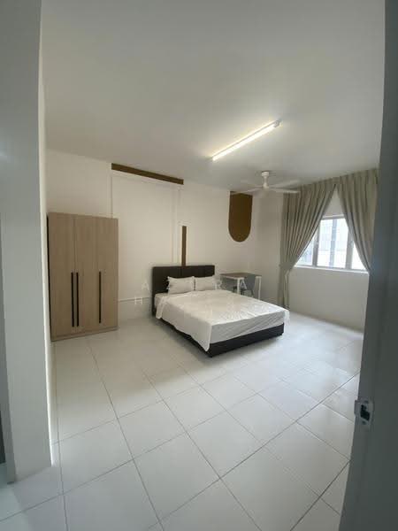 Condominium for Rent at Residensi Sateria - Azura Hariri - Bedroom - PropertyGuru.com.my
