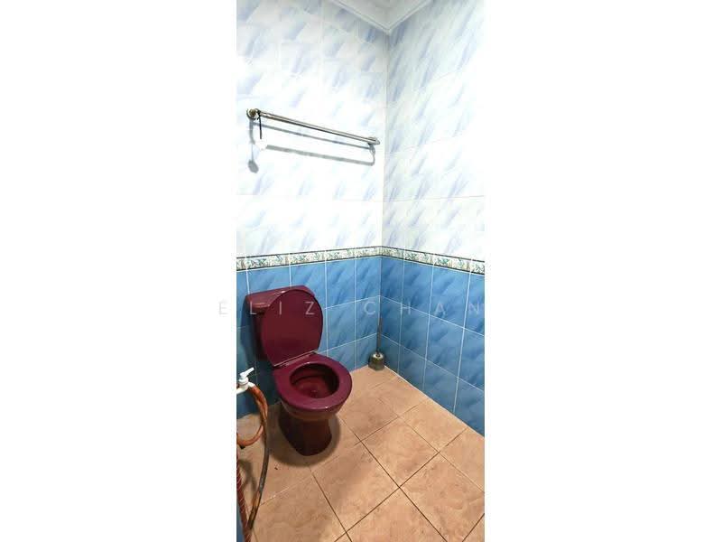 Rumah Teres 1-Tingkat untuk Dijual di Taman Bidara (Selayang) - Eliz Chan - Bathroom - PropertyGuru.com.my
