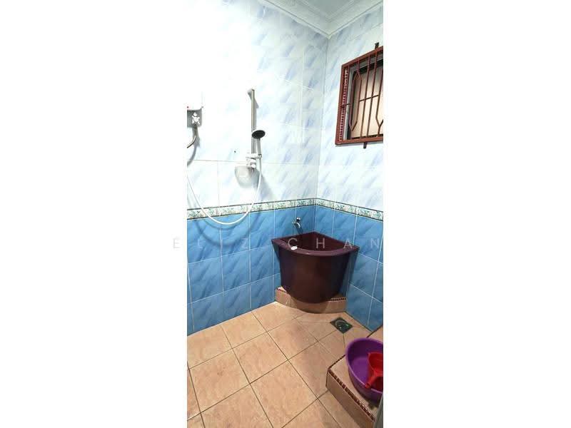 Rumah Teres 1-Tingkat untuk Dijual di Taman Bidara (Selayang) - Eliz Chan - Bathroom - PropertyGuru.com.my