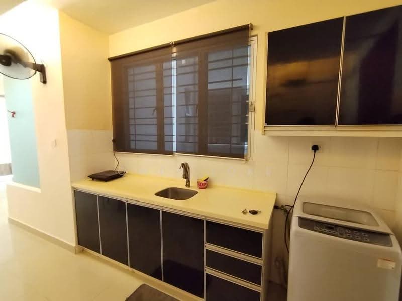 Kediaman Servis untuk Disewa di Ritze Perdana 2 - Owen Loke - Kitchen - PropertyGuru.com.my