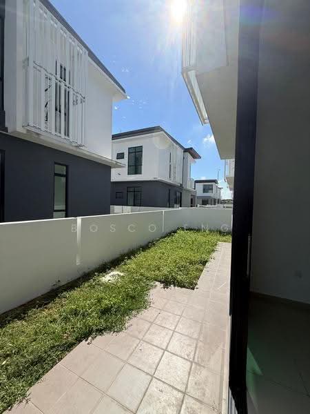 Rumah Berkembar untuk Dijual di Taman Gaya (Ulu Tiram) - Bosco Eng - Exterior - PropertyGuru.com.my