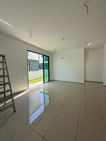 Rumah Berkembar untuk Dijual di Taman Gaya (Ulu Tiram) - Bosco Eng - Living Room - PropertyGuru.com.my