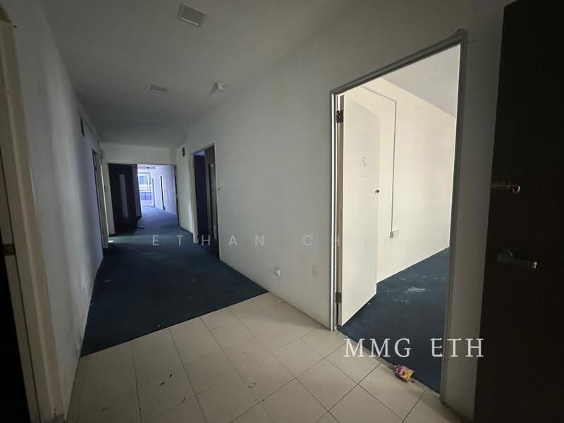 Shop / Office for Rent in Bandar Botanic (Klang) - Ethan Chua - Corridor - PropertyGuru.com.my