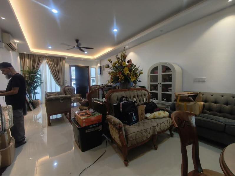 2-storey Terraced House for Sale in Cyberjaya (Selangor) - Eryna Sairy - Living Room - PropertyGuru.com.my