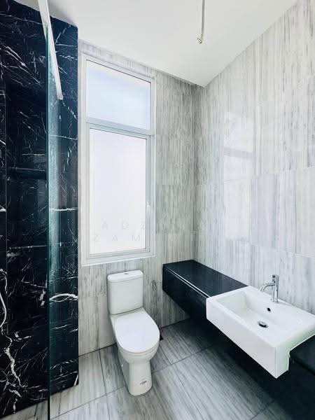Bungalow House for Sale in Taman Melawati (Ulu Kelang) - Adzura Zamedin - Bathroom - PropertyGuru.com.my
