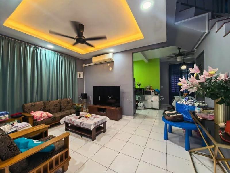 Semi-Detached House for Sale in Mutiara Rini (Skudai) - Janlly Jong - Living Room - PropertyGuru.com.my