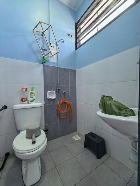 Semi-Detached House for Sale in Mutiara Rini (Skudai) - Janlly Jong - Bathroom - PropertyGuru.com.my
