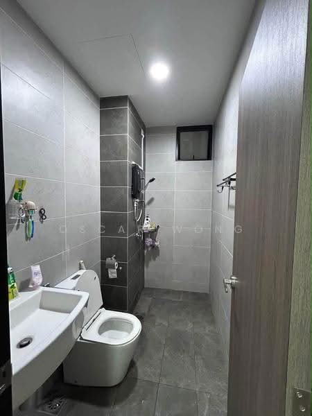 Kediaman Servis untuk Disewa di Twin Tower Residence - Oscar Wong - Bathroom - PropertyGuru.com.my