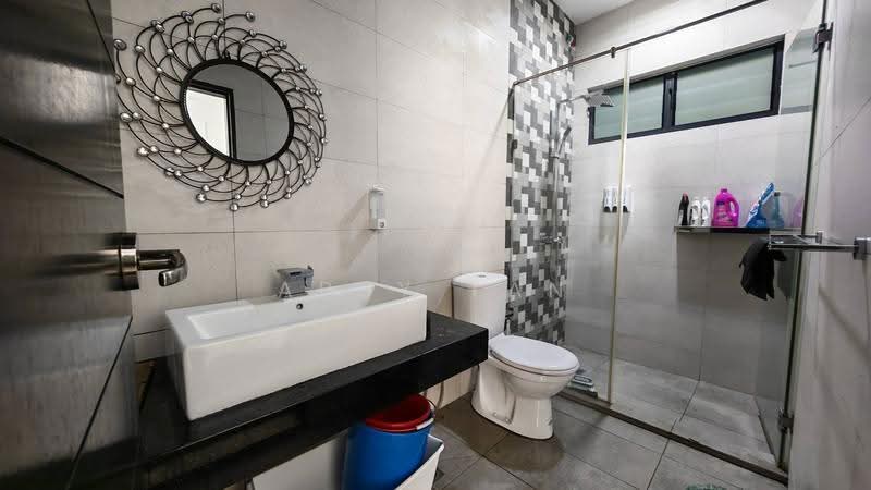 Rumah Berkembar untuk Disewa di Kota Kinabalu (Sabah) - Abby Tan - Bathroom - PropertyGuru.com.my