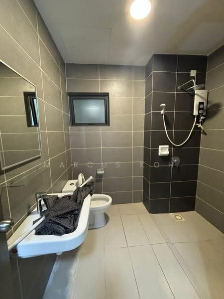 Kondominium untuk Disewa di The Henge - Marcus Koh - Bathroom - PropertyGuru.com.my