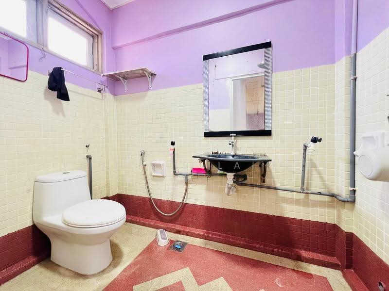 Pangsapuri untuk Dijual di Pangsa Murni - Yasmin Sulaiman - Bathroom - PropertyGuru.com.my