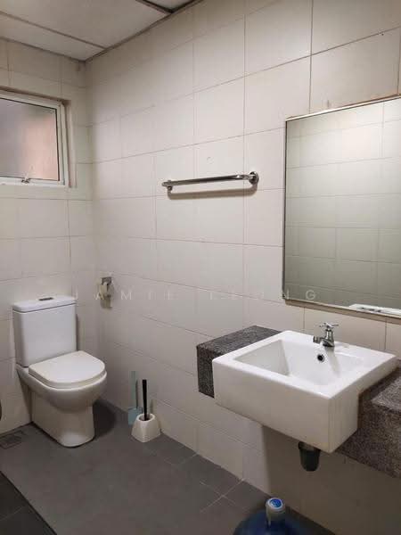 Kediaman Servis untuk Disewa di Metropolitan Square Service Residence - Jamie Leong - Bathroom - PropertyGuru.com.my