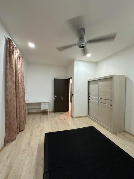 Kondominium untuk Disewa di The Henge - May Ng - Bedroom - PropertyGuru.com.my