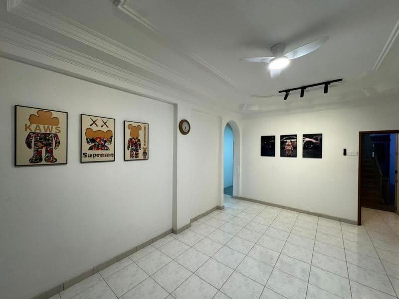 Pangsapuri untuk Dijual di Kenanga (Park View Court) - Ramona Tan - Living Room - PropertyGuru.com.my