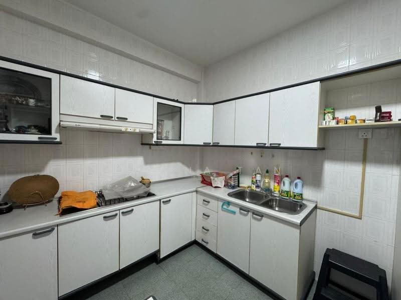 Pangsapuri untuk Dijual di Kenanga (Park View Court) - Ramona Tan - Kitchen - PropertyGuru.com.my