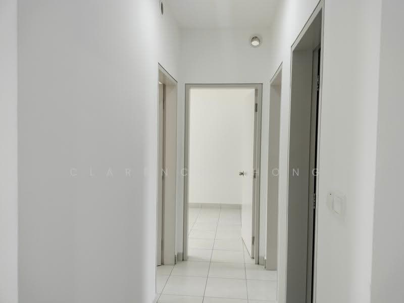 Apartment for Rent at Residensi Riamas - Clarence Chong - Corridor - PropertyGuru.com.my