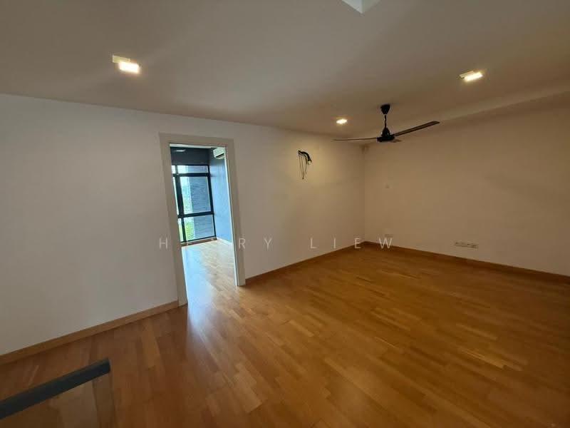 3-storey Terraced House for Sale in Cyber 9 (Cyberjaya) - Henry Liew - Living Room - PropertyGuru.com.my