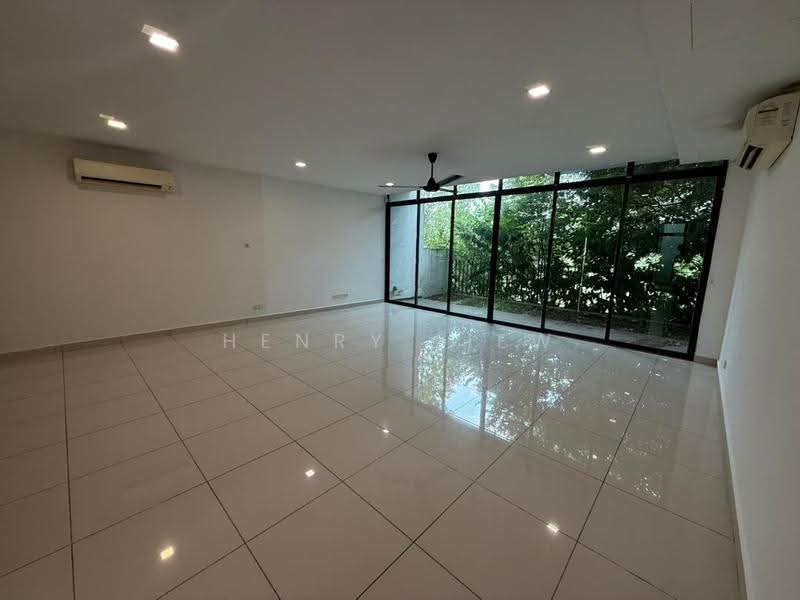 3-storey Terraced House for Sale in Cyber 9 (Cyberjaya) - Henry Liew - Living Room - PropertyGuru.com.my
