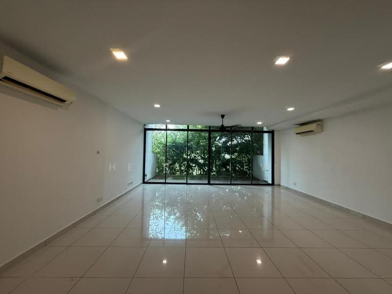 3-storey Terraced House for Sale in Cyber 9 (Cyberjaya) - Henry Liew - Living Room - PropertyGuru.com.my