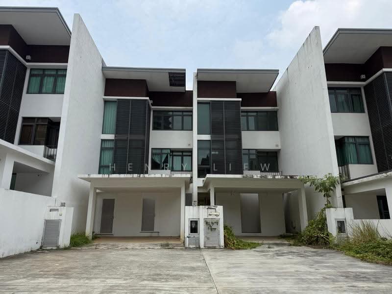 3-storey Terraced House for Sale in Cyber 9 (Cyberjaya) - Henry Liew - Exterior - PropertyGuru.com.my