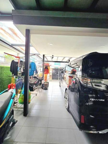 Rumah Teres 2-Tingkat untuk Dijual di Bandar Seri Alam (Masai) - Serene Low - Car Park - PropertyGuru.com.my