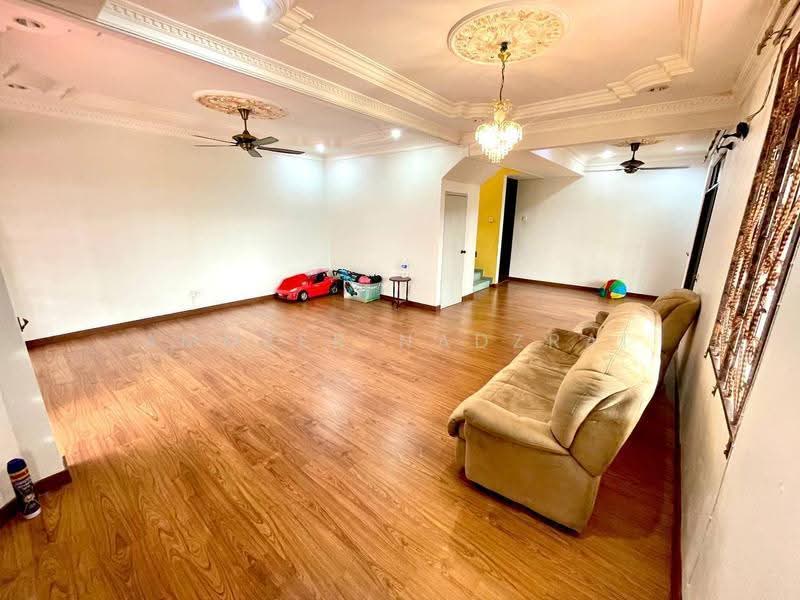 Rumah Teres 2-Tingkat untuk Dijual di Ampang (Selangor) - Ammeer Nadzrai - Living Room - PropertyGuru.com.my