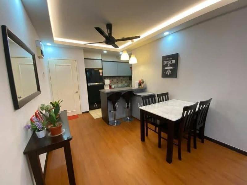 Condominium for Sale at Desaminium Flora - ITA AHMAT - Dining Room - PropertyGuru.com.my