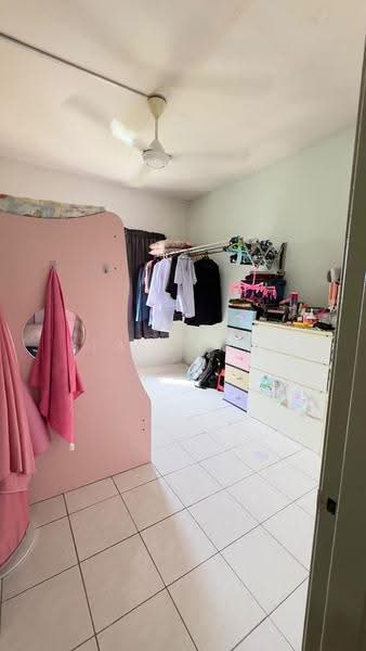 Condominium for Sale at Desaminium Flora - ITA AHMAT - Bedroom - PropertyGuru.com.my