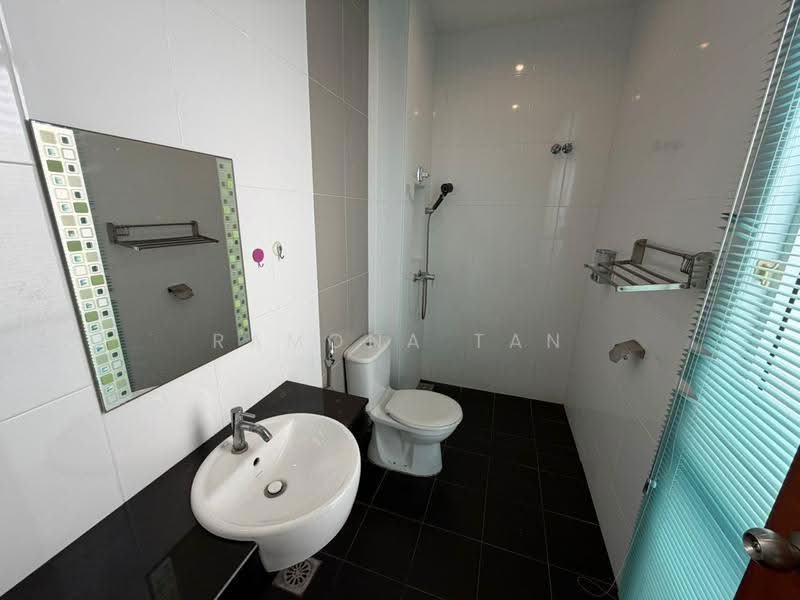 2.5-storey Terraced House for Sale in Taman Sayang Selasih (Klebang) - Ramona Tan - Bathroom - PropertyGuru.com.my