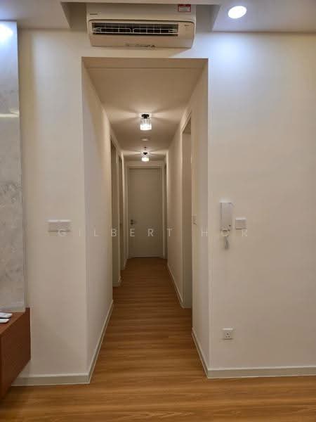 Kediaman Servis untuk Dijual di Sunway Avila Residences - Gilbert Hor - Corridor - PropertyGuru.com.my