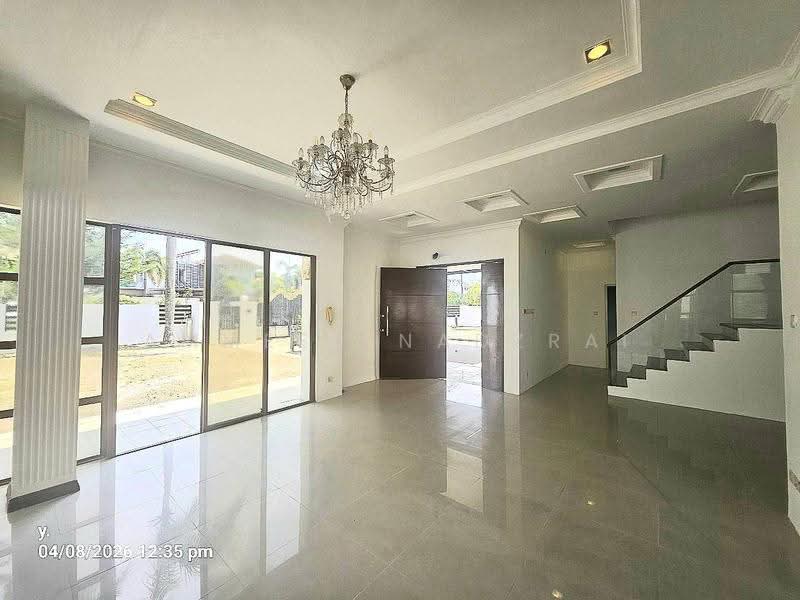 Bungalow House untuk Dijual di Banyan Close (Bangi) - Ammeer Nadzrai - Living Room - PropertyGuru.com.my