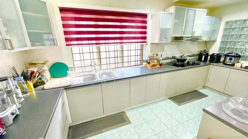 Rumah Teres 2-Tingkat untuk Dijual di Subang Bestari (Shah Alam) - Zulhilmi Zakaria - Kitchen - PropertyGuru.com.my