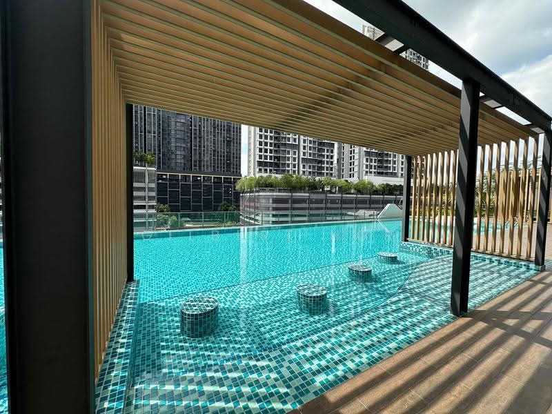 Kediaman Servis untuk Disewa di Sunway Avila Residences - Gilbert Hor - Pool - PropertyGuru.com.my