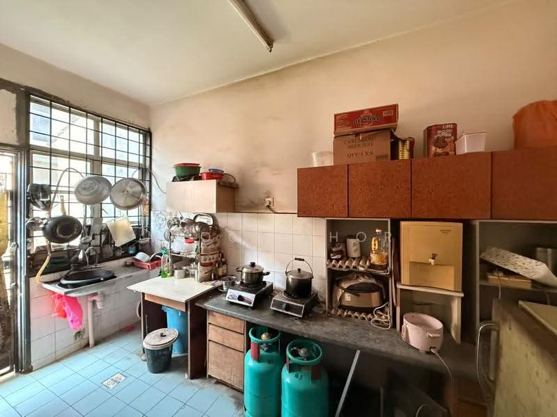 Rumah Teres 2-Tingkat untuk Dijual di Saujana Puchong (Puchong) - Meoon Khor - Kitchen - PropertyGuru.com.my