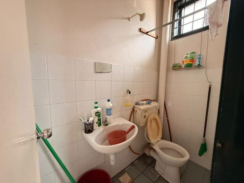 Rumah Teres 2-Tingkat untuk Dijual di Saujana Puchong (Puchong) - Meoon Khor - Bathroom - PropertyGuru.com.my